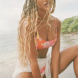 UO 🧡 Floral Bralette Bikini Top
